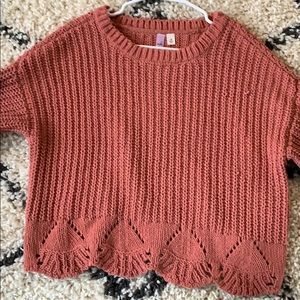 Knit sweater super cute !!